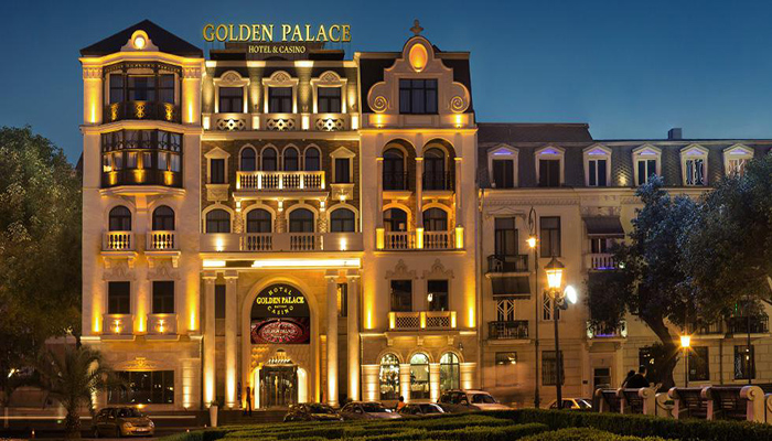 رستوران قصر طلایی